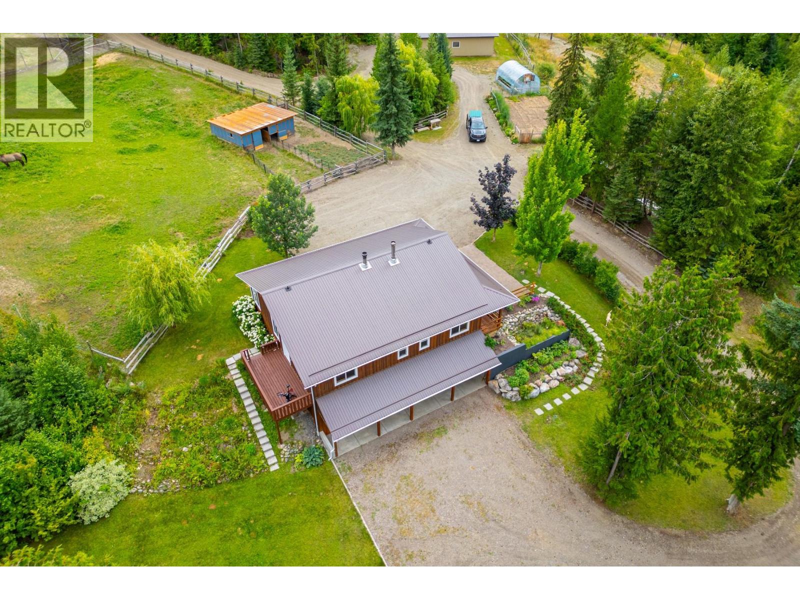Photo 2 of 380 Richlands Road, Cherryville BC