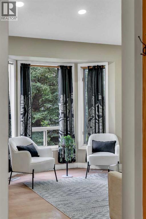 Single Family House 4 Level for Sale in  Falmere Way NE Falconridge Calgary 
