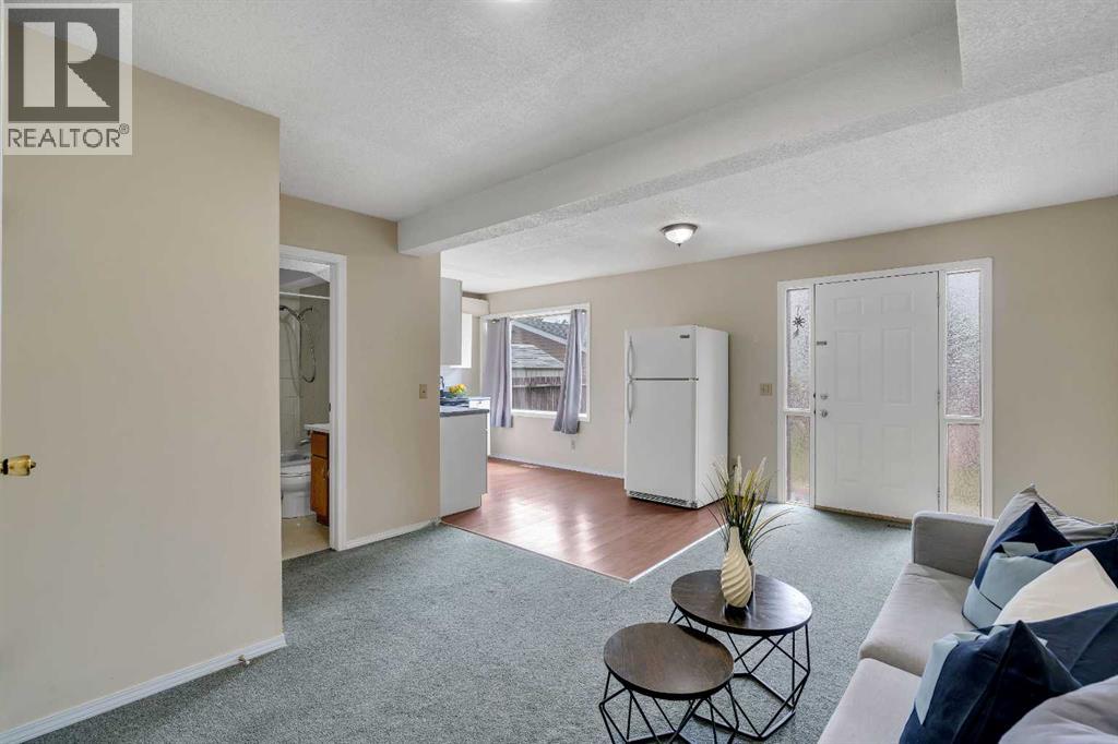 Single Family House 4 Level for Sale in  Falmere Way NE Falconridge Calgary 