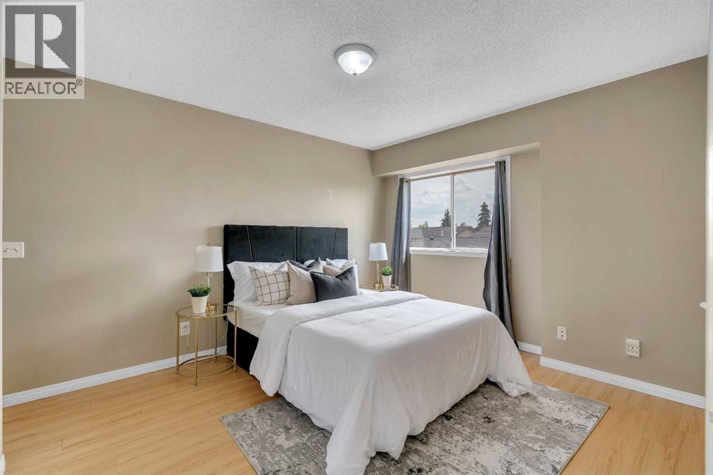 Single Family House 4 Level for Sale in  Falmere Way NE Falconridge Calgary 