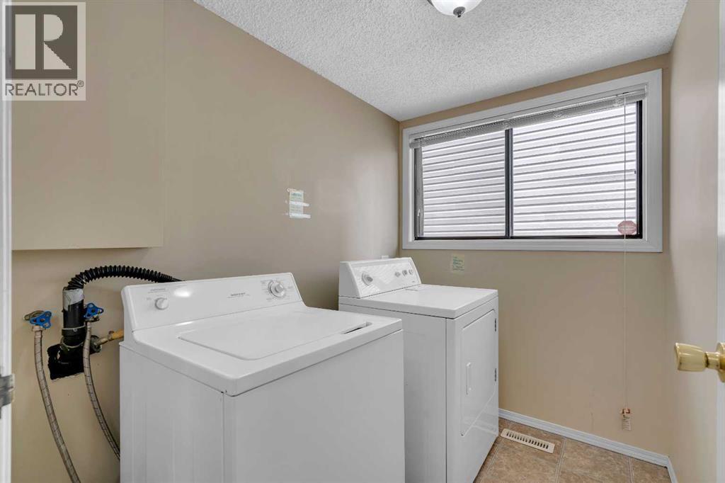 Single Family House 4 Level for Sale in  Falmere Way NE Falconridge Calgary 
