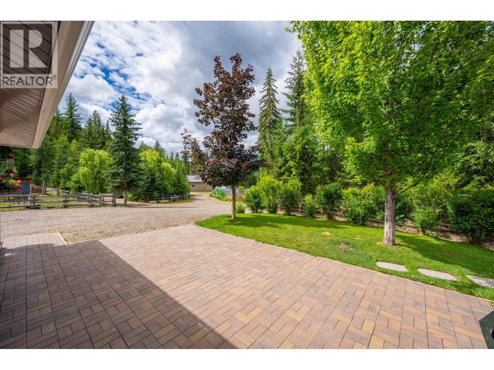 Photo 47 of 380 Richlands Road, Cherryville BC