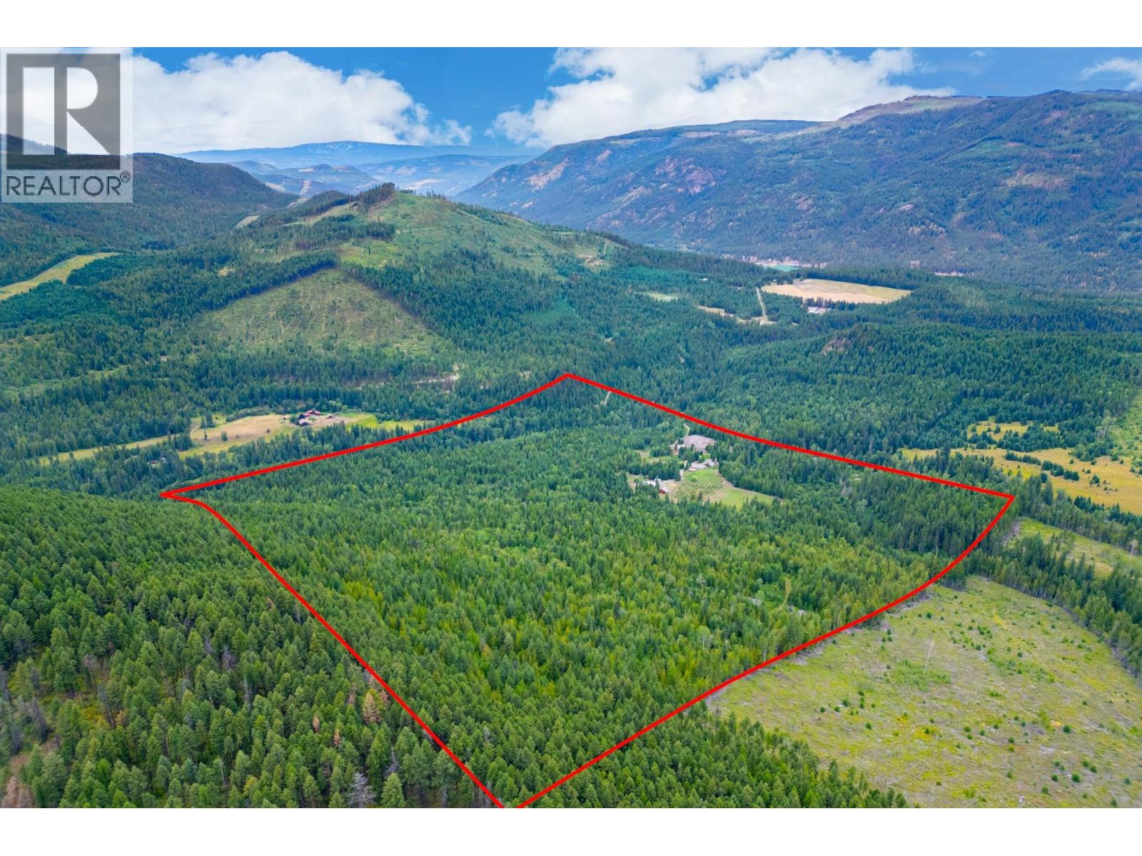 Photo 12 of 380 Richlands Road, Cherryville BC