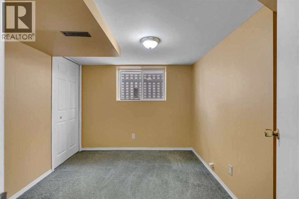 Single Family House 4 Level for Sale in  Falmere Way NE Falconridge Calgary 