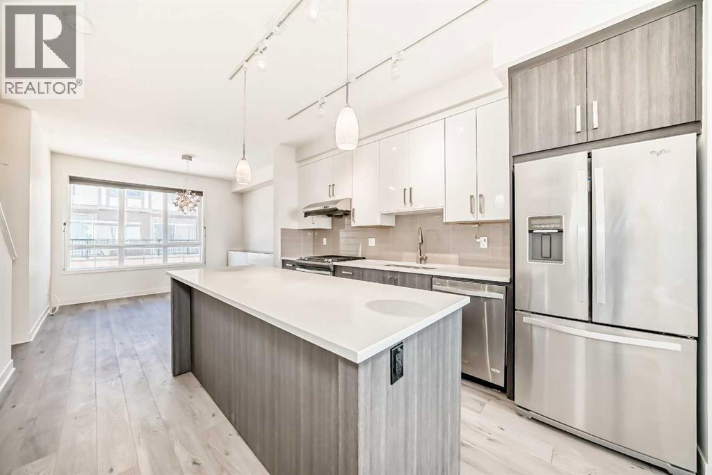 Single Family House for Sale in  Sherwood Lane NW Sherwood Calgary 