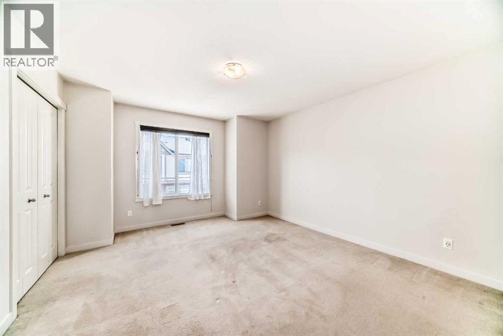 Single Family House for Sale in  Sherwood Lane NW Sherwood Calgary 