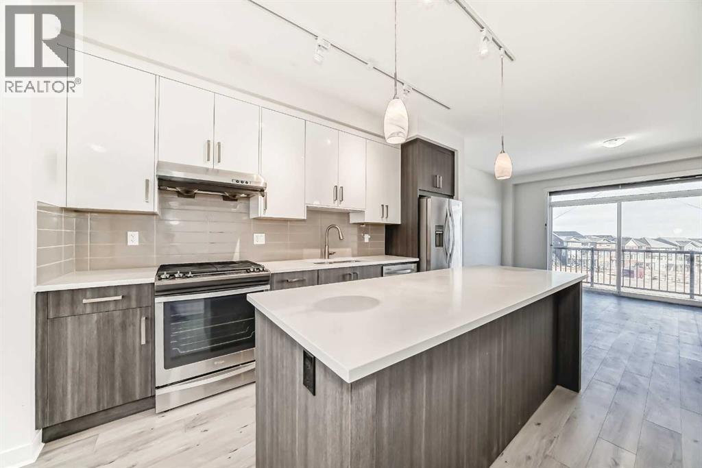 Single Family House for Sale in  Sherwood Lane NW Sherwood Calgary 