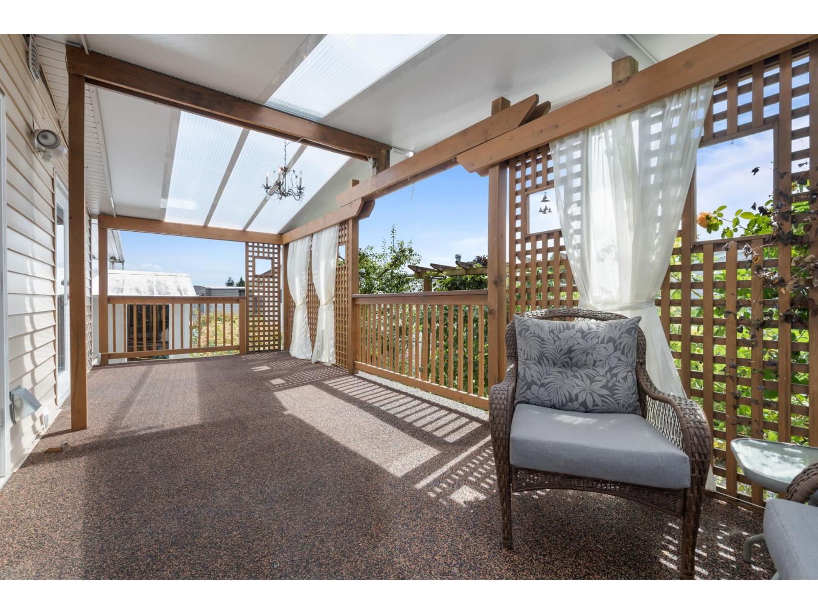 Photo 5 of 15824 Norfolk Road, Surrey BC