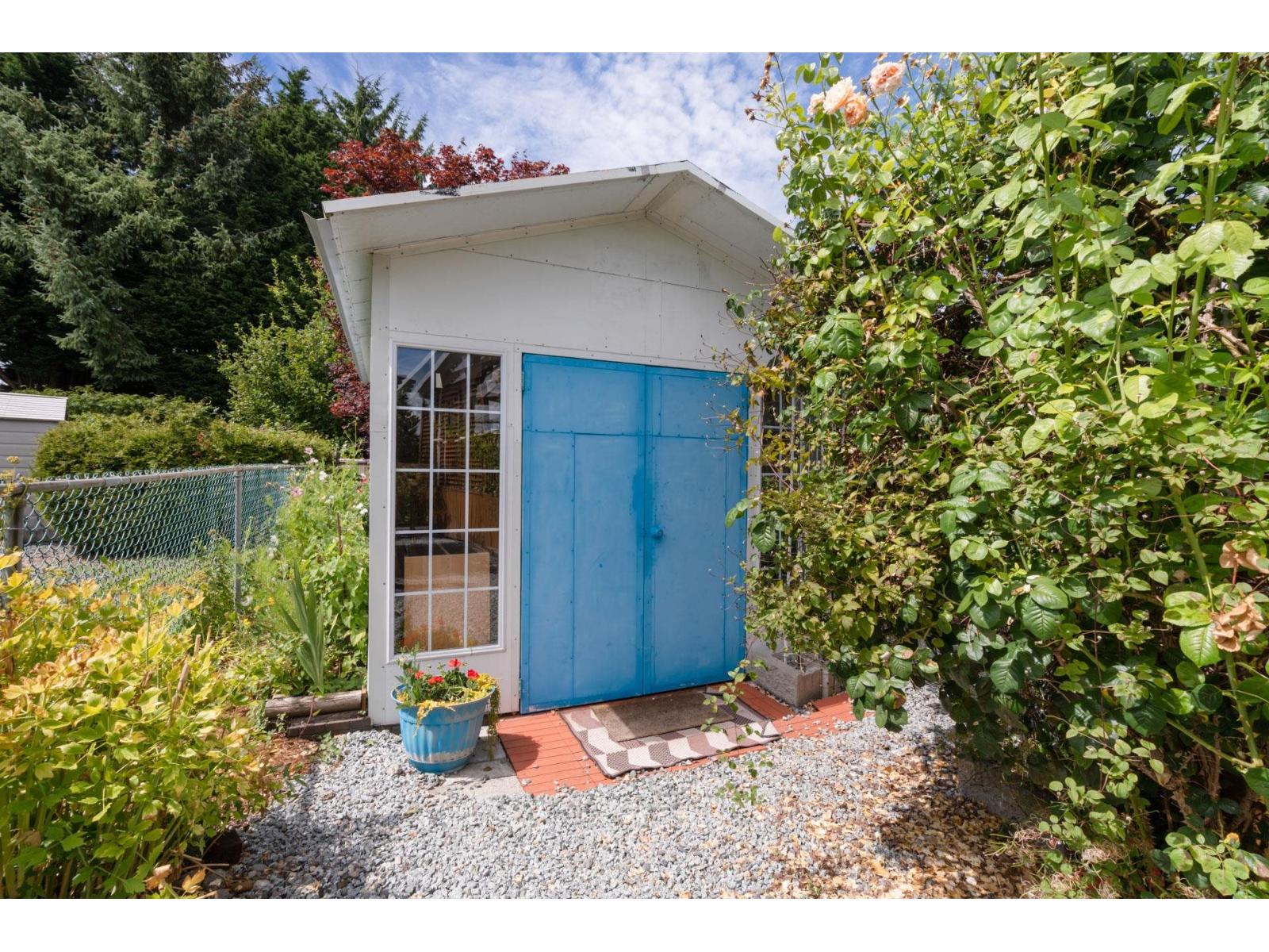 Photo 7 of 15824 Norfolk Road, Surrey BC
