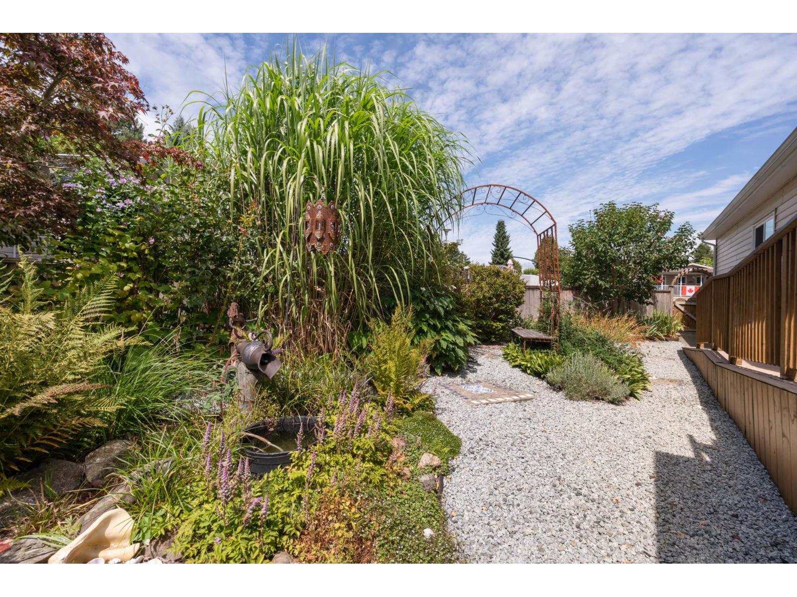 Photo 8 of 15824 Norfolk Road, Surrey BC
