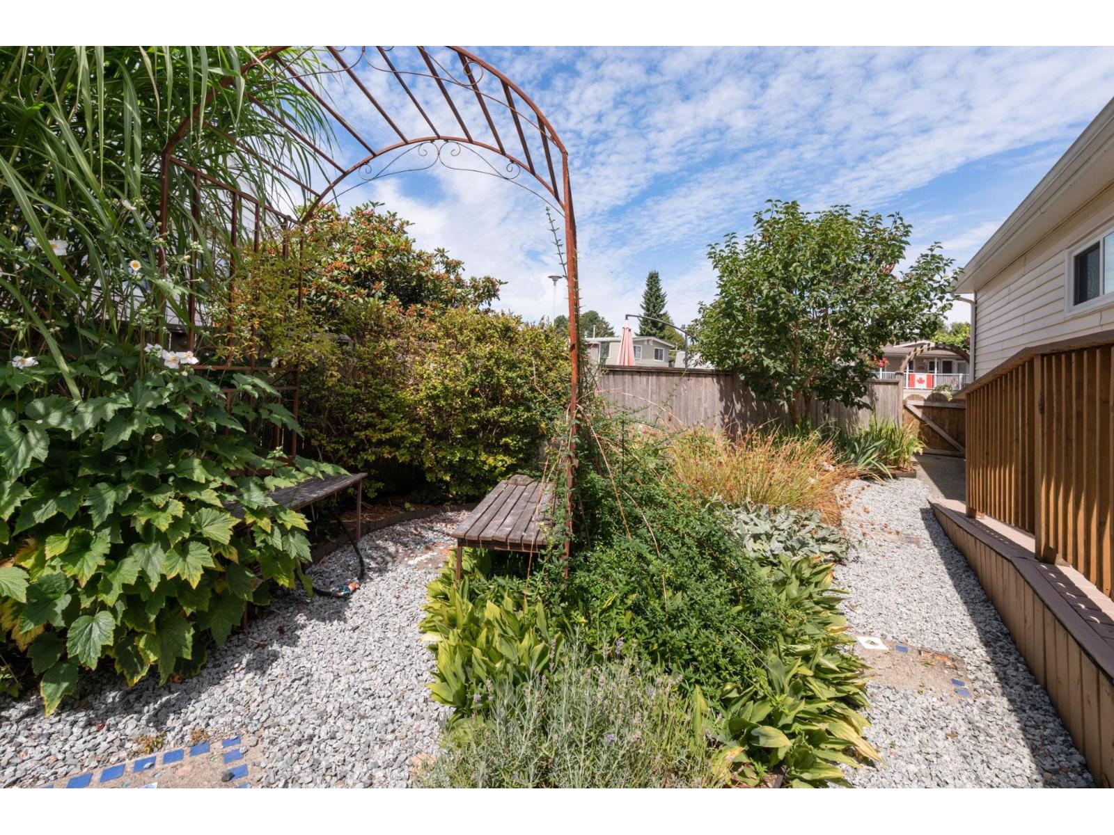Photo 9 of 15824 Norfolk Road, Surrey BC