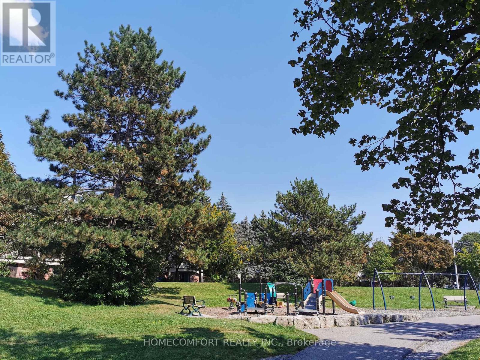 Photo 9 of 104 3740 Don Mills Road, Toronto ON