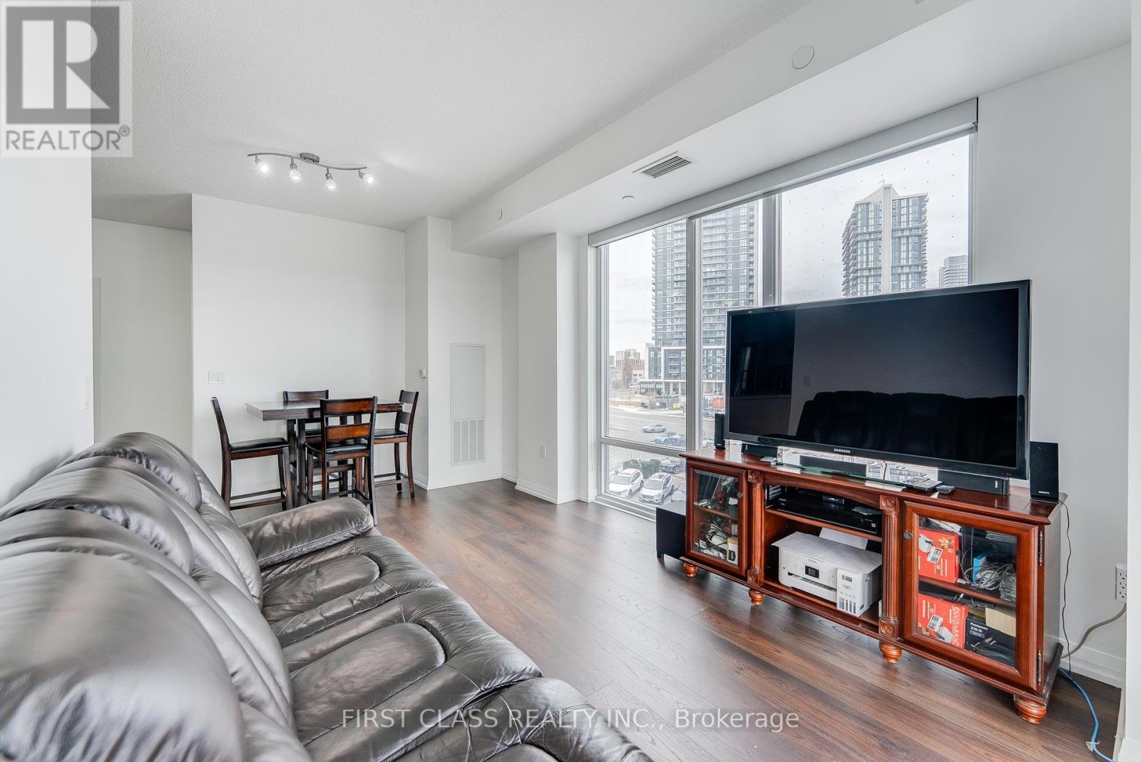 Photo 21 of 324 50 Ann Oreilly Road, Toronto ON