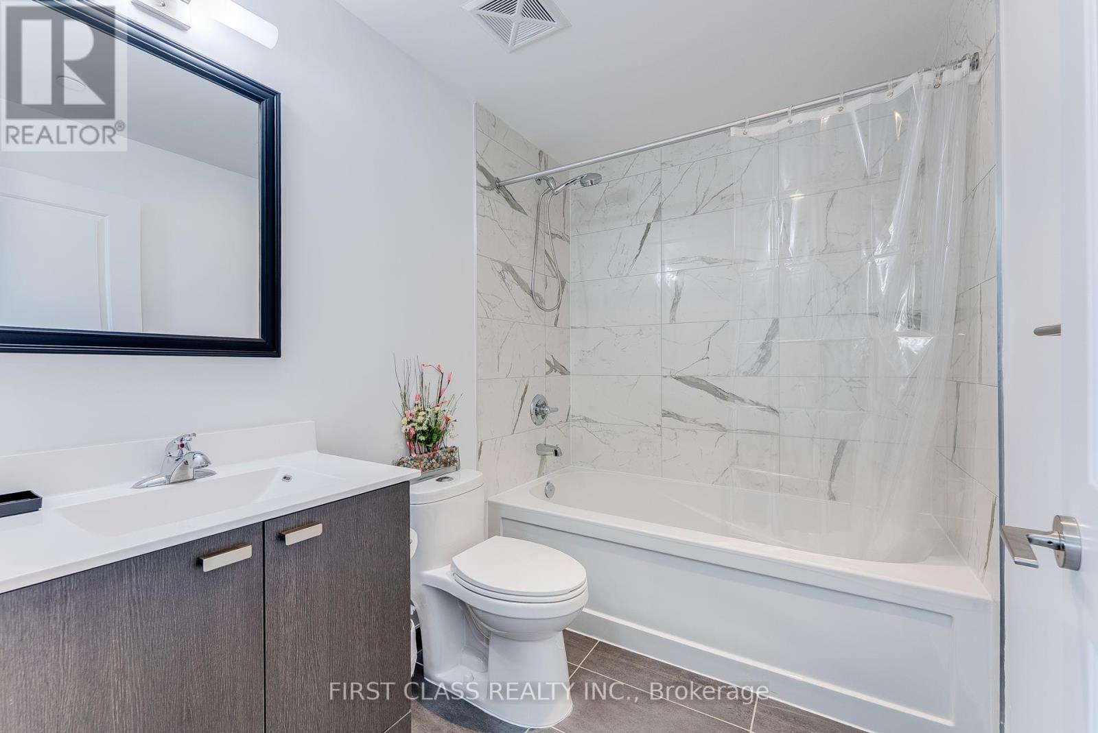 Photo 37 of 324 50 Ann Oreilly Road, Toronto ON