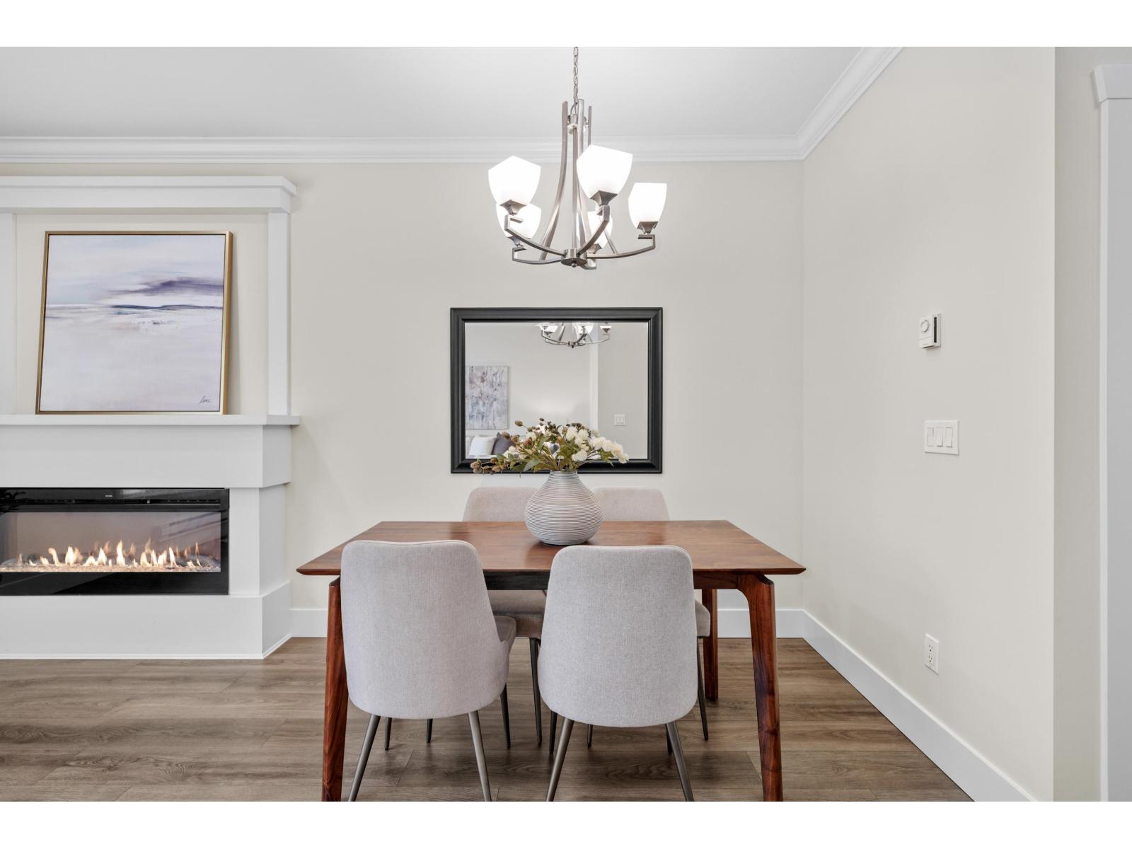 Photo 11 of 123 15399 Guildford Drive, Surrey BC