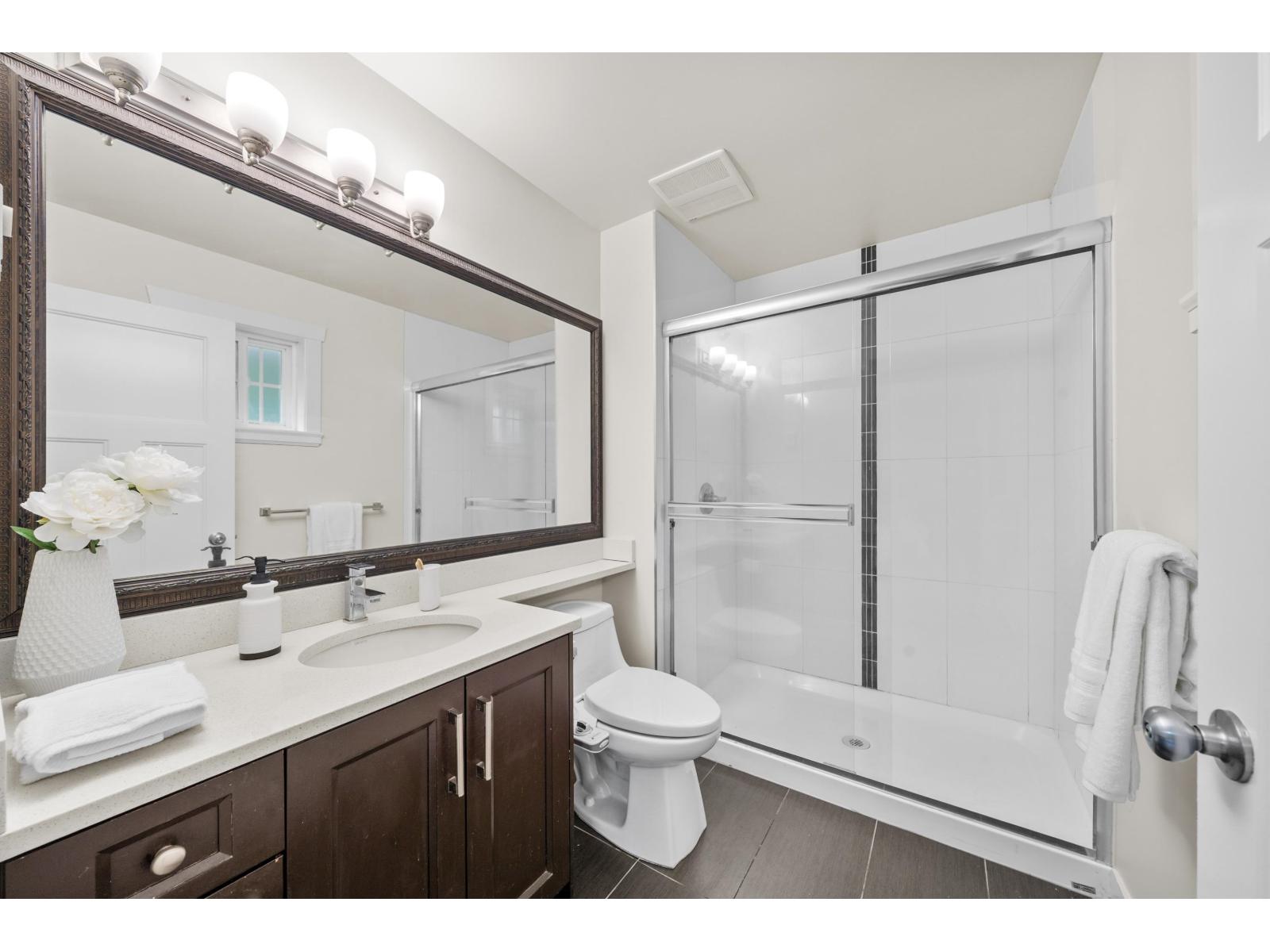 Photo 20 of 123 15399 Guildford Drive, Surrey BC