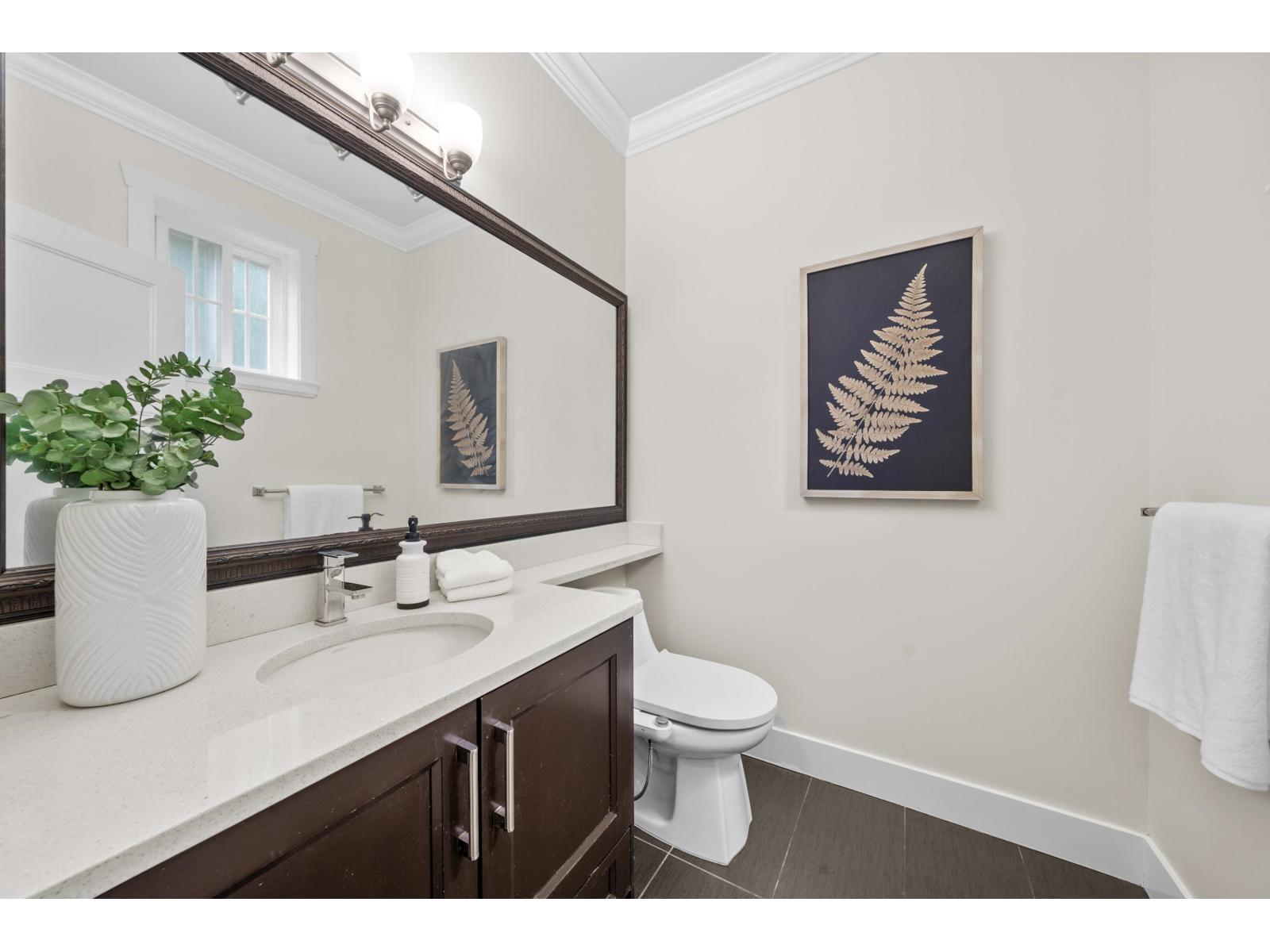 Photo 23 of 123 15399 Guildford Drive, Surrey BC