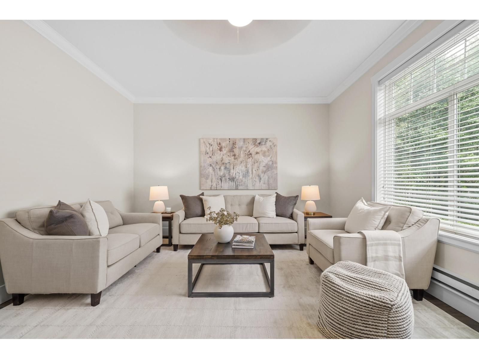 Photo 3 of 123 15399 Guildford Drive, Surrey BC