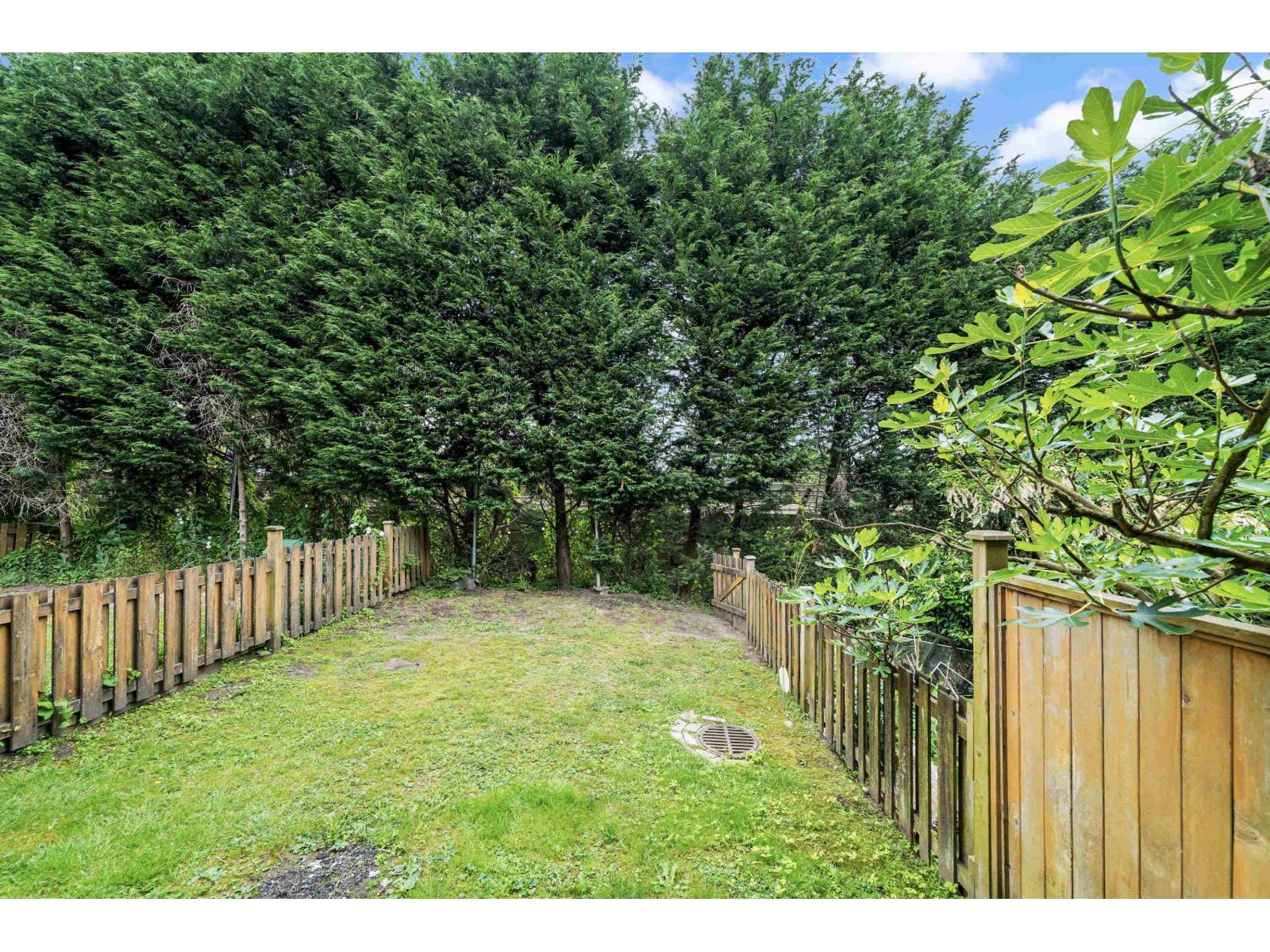 Photo 31 of 123 15399 Guildford Drive, Surrey BC