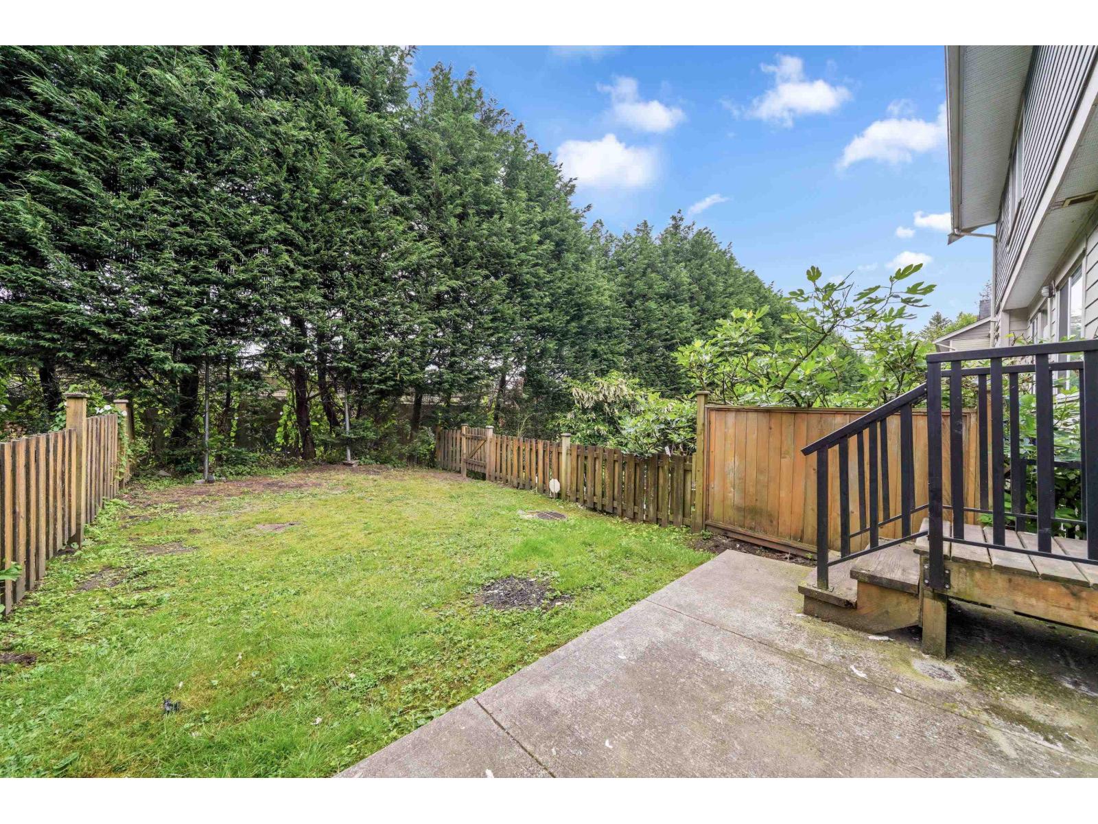Photo 32 of 123 15399 Guildford Drive, Surrey BC