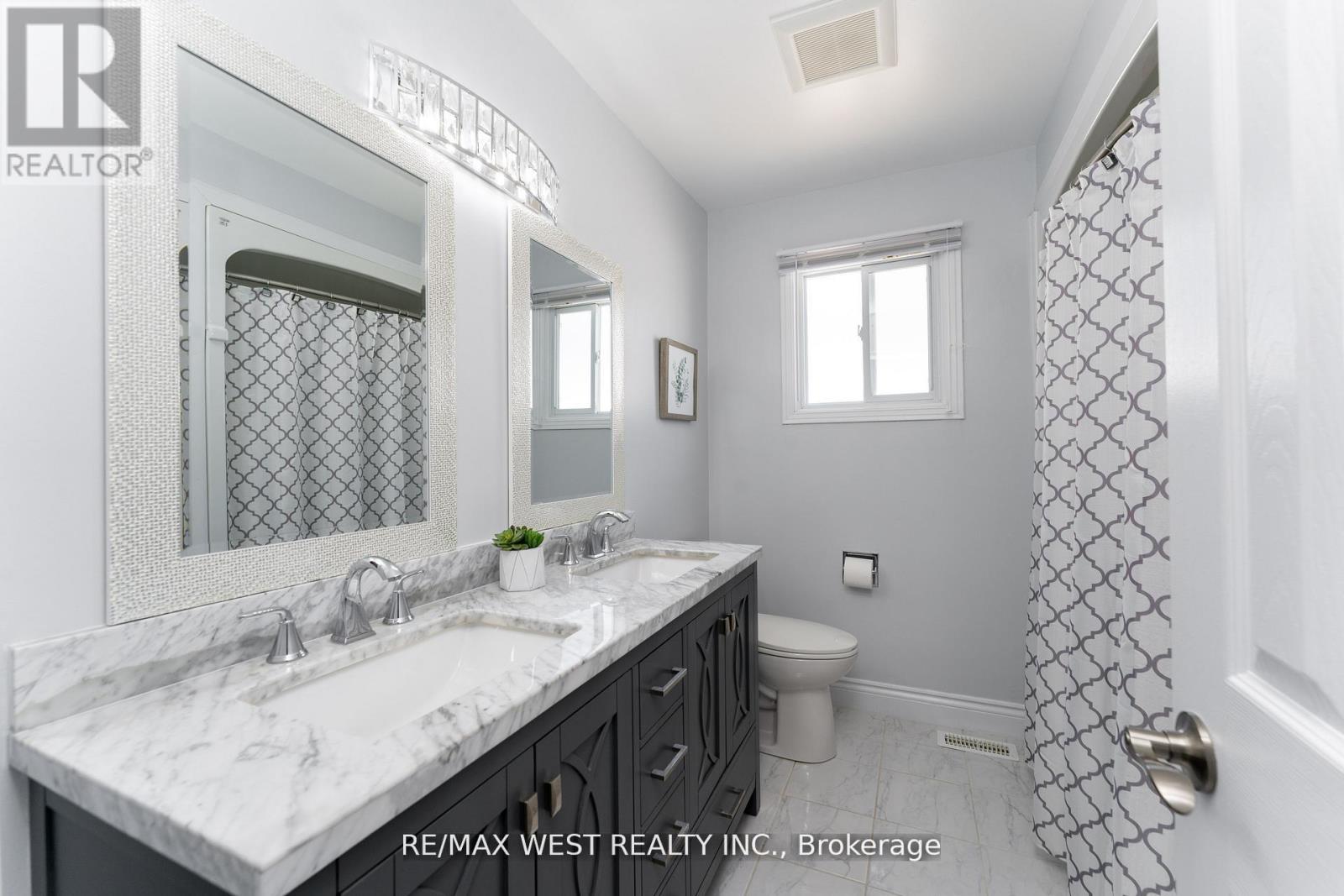 Photo 15 of 172 Lichen Crescent, Oshawa ON