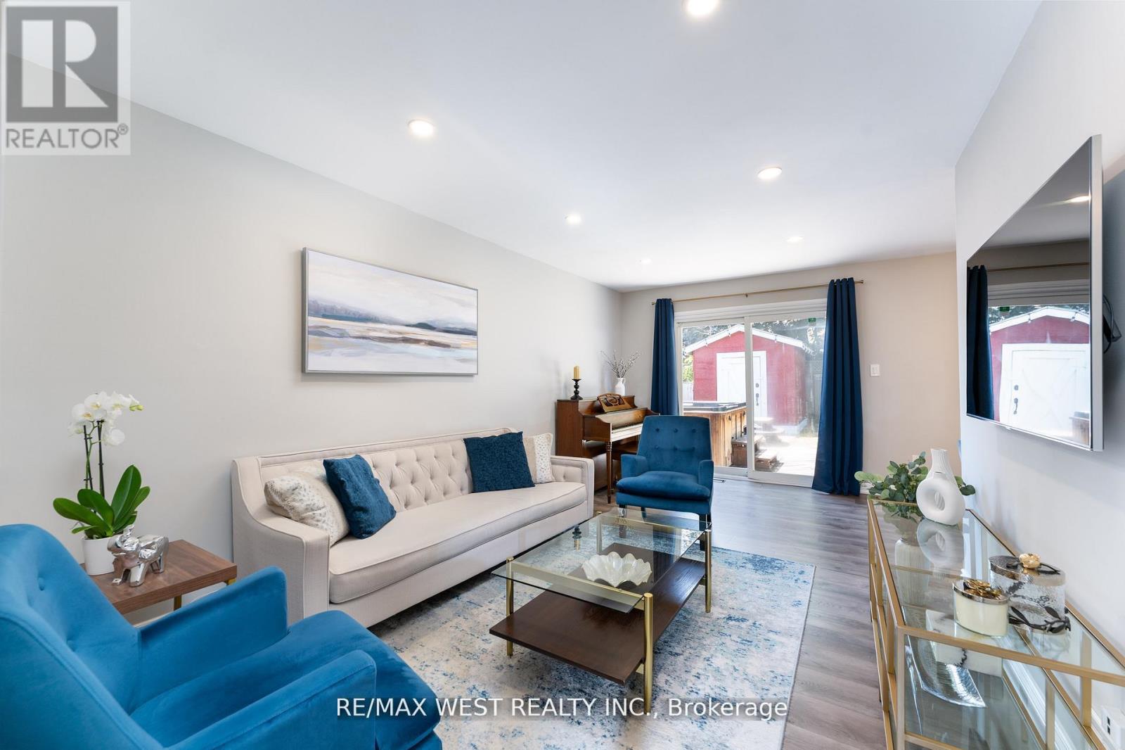 Photo 8 of 172 Lichen Crescent, Oshawa ON