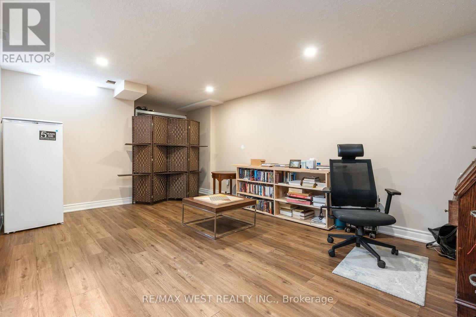 Photo 38 of 125 Colle Melito Way, Vaughan ON