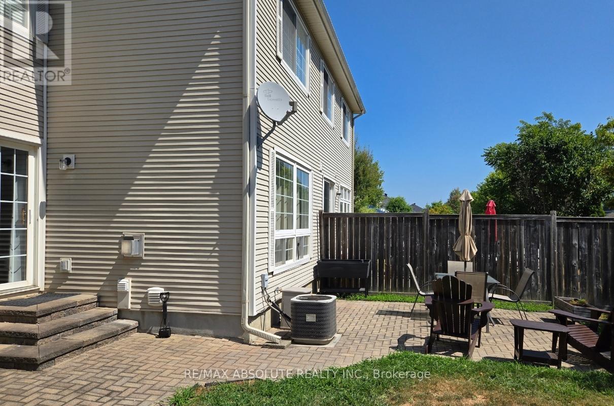 Photo 17 of 313 Silbrass Private, Ottawa ON