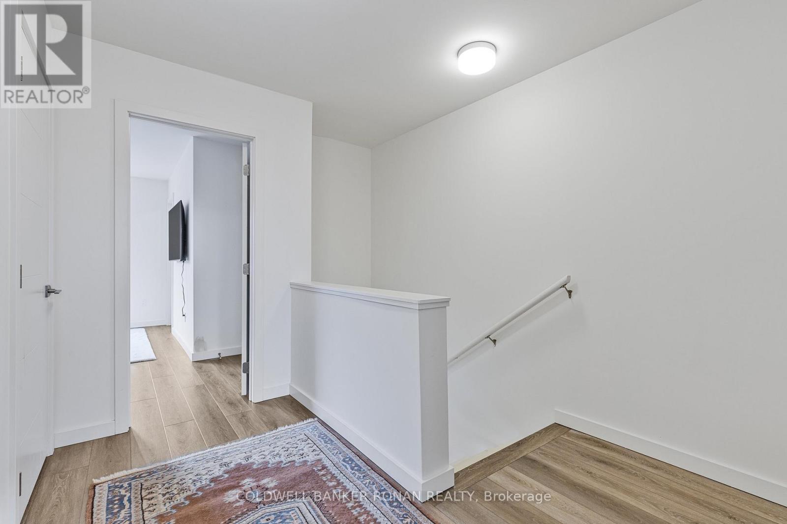 Photo 28 of 34 Rainwater Lane, Barrie ON