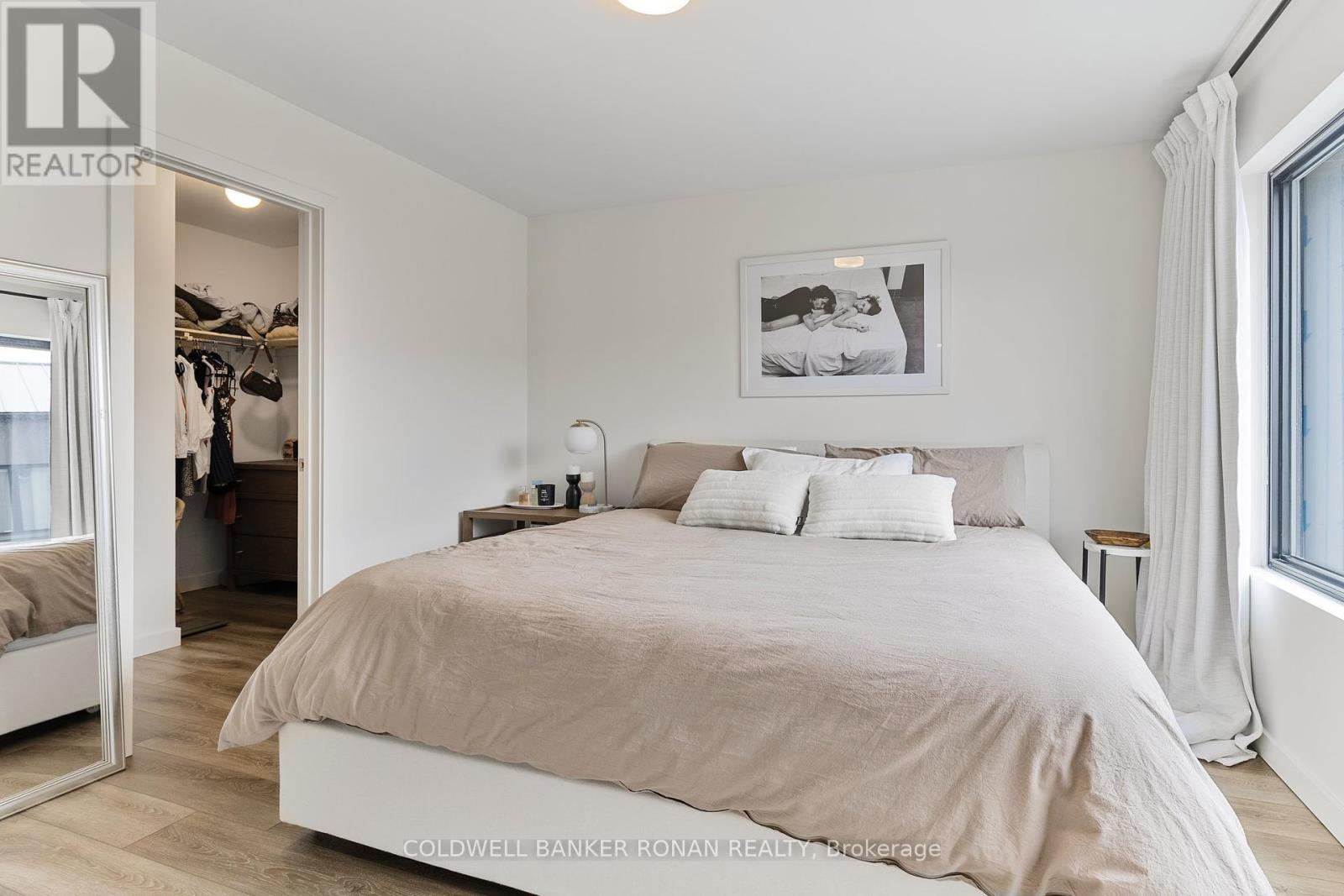 Photo 16 of 34 Rainwater Lane, Barrie ON
