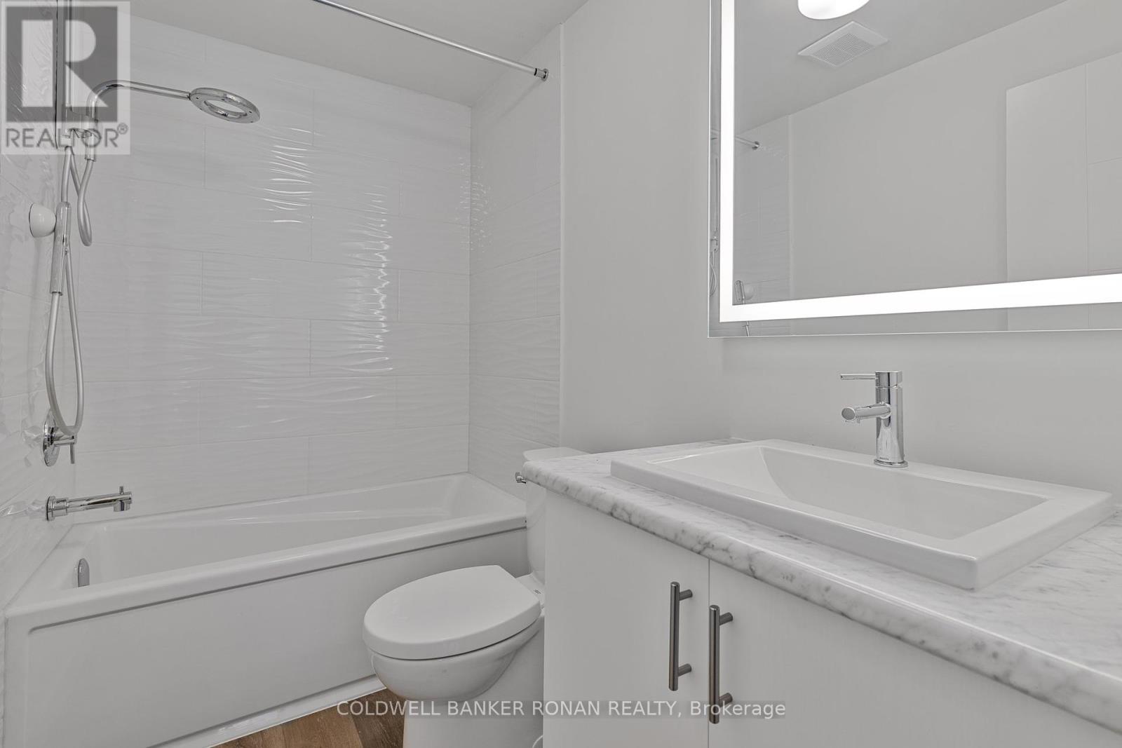 Photo 37 of 34 Rainwater Lane, Barrie ON