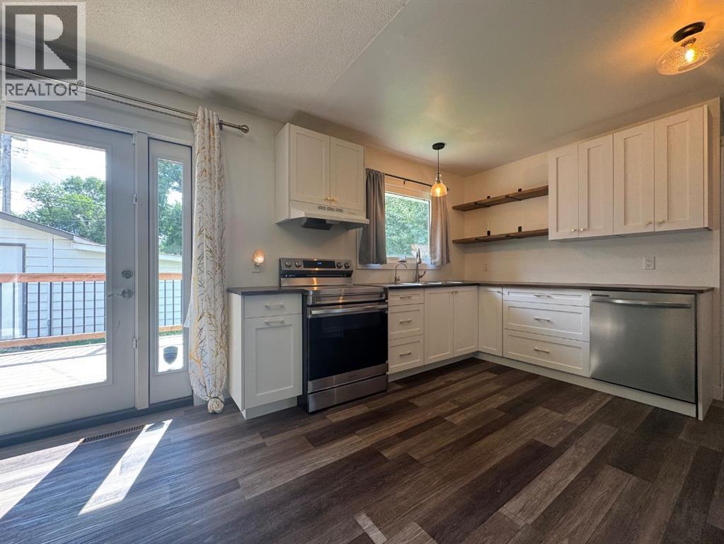 Single Family House Bungalow for Sale in  A Avenue Mount Pleasant Camrose 