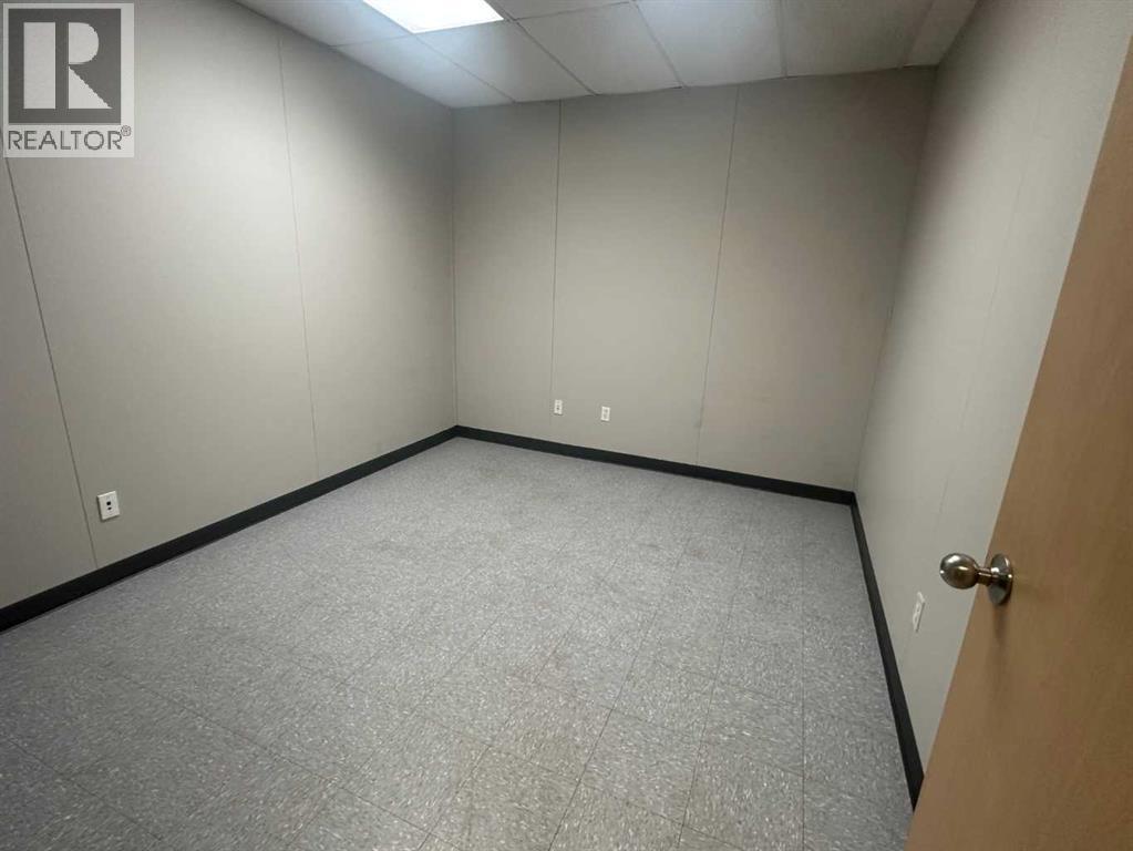 Photo 5 of 9101 150 Avenue, Clairmont AB