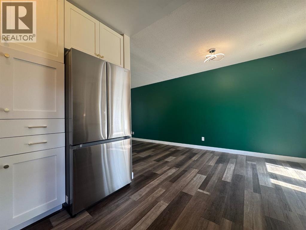 Single Family House Bungalow for Sale in  A Avenue Mount Pleasant Camrose 