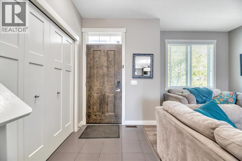 Single Family House for Sale in  Evanston Manor NW Evanston Calgary 