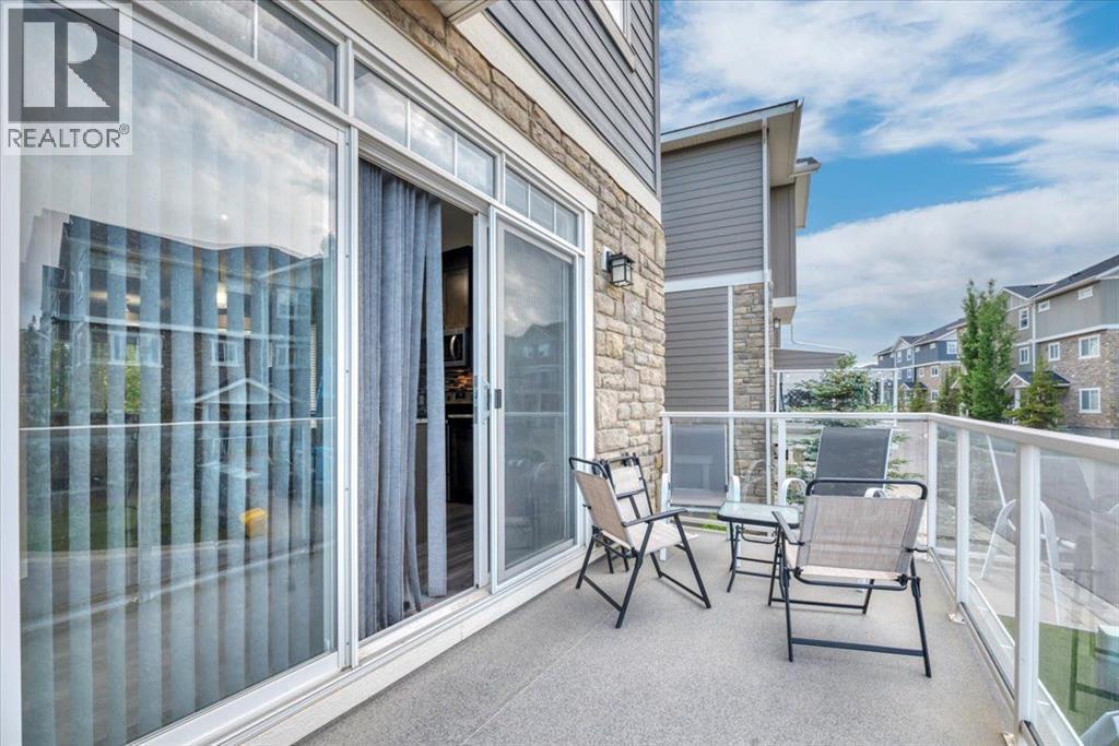 Single Family House for Sale in  Evanston Manor NW Evanston Calgary 