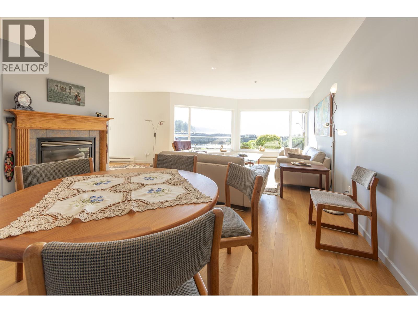 226 1585 FIELD ROAD, Sechelt