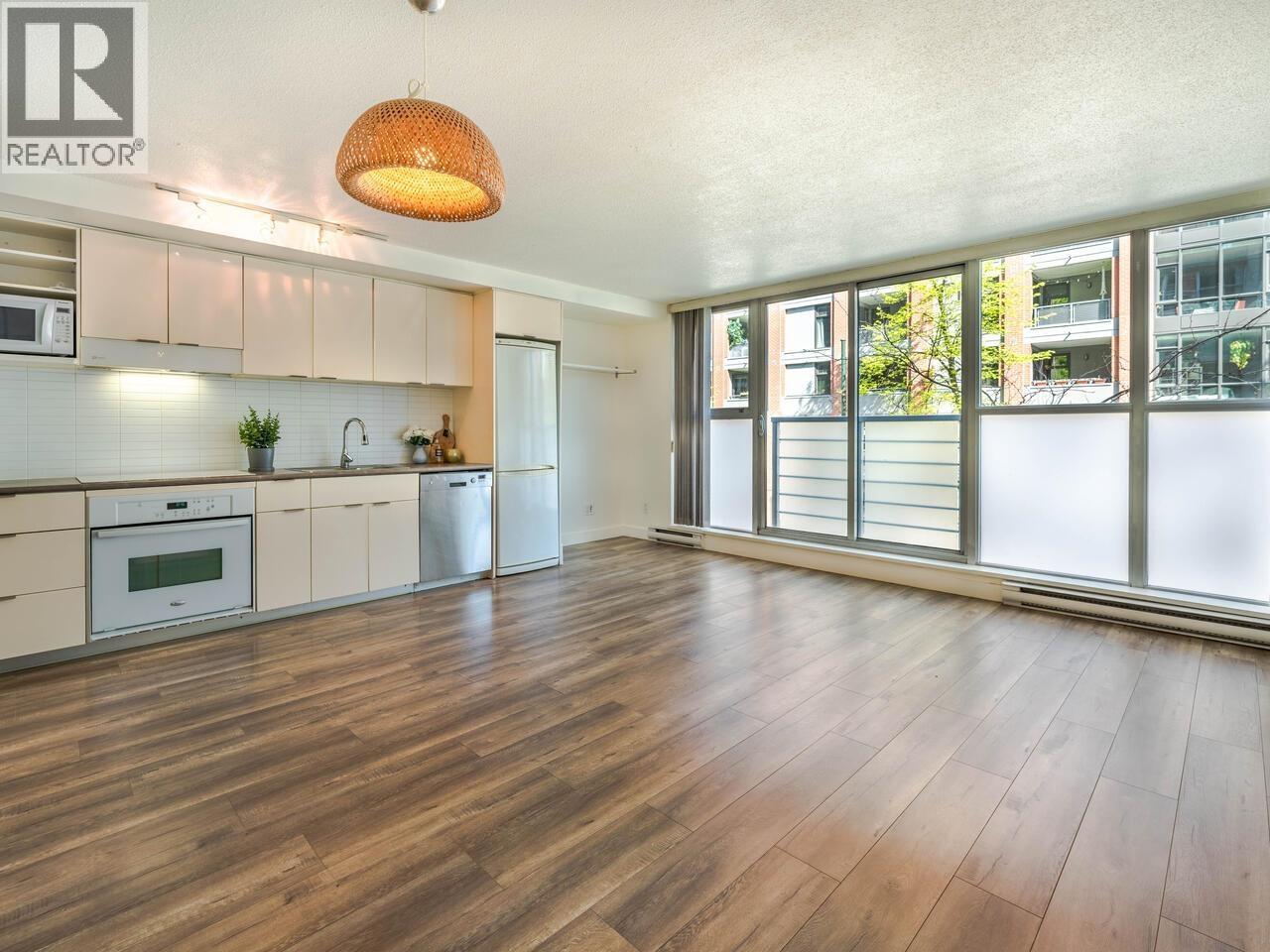 Photo 13 of 209 168 Powell Street, Vancouver BC
