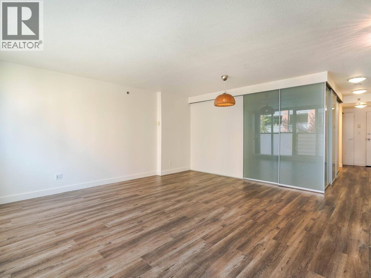 Photo 12 of 209 168 Powell Street, Vancouver BC