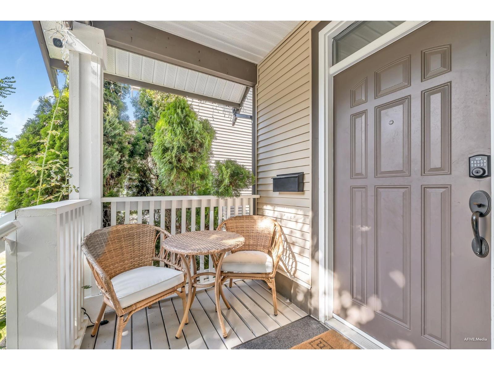 Photo 3 of 6192 150 Street, Surrey BC