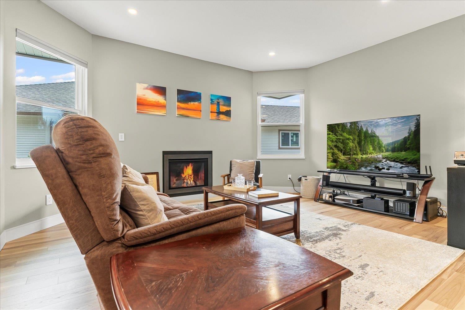 Photo 9 of 55 27435 29 A Avenue, Langley BC