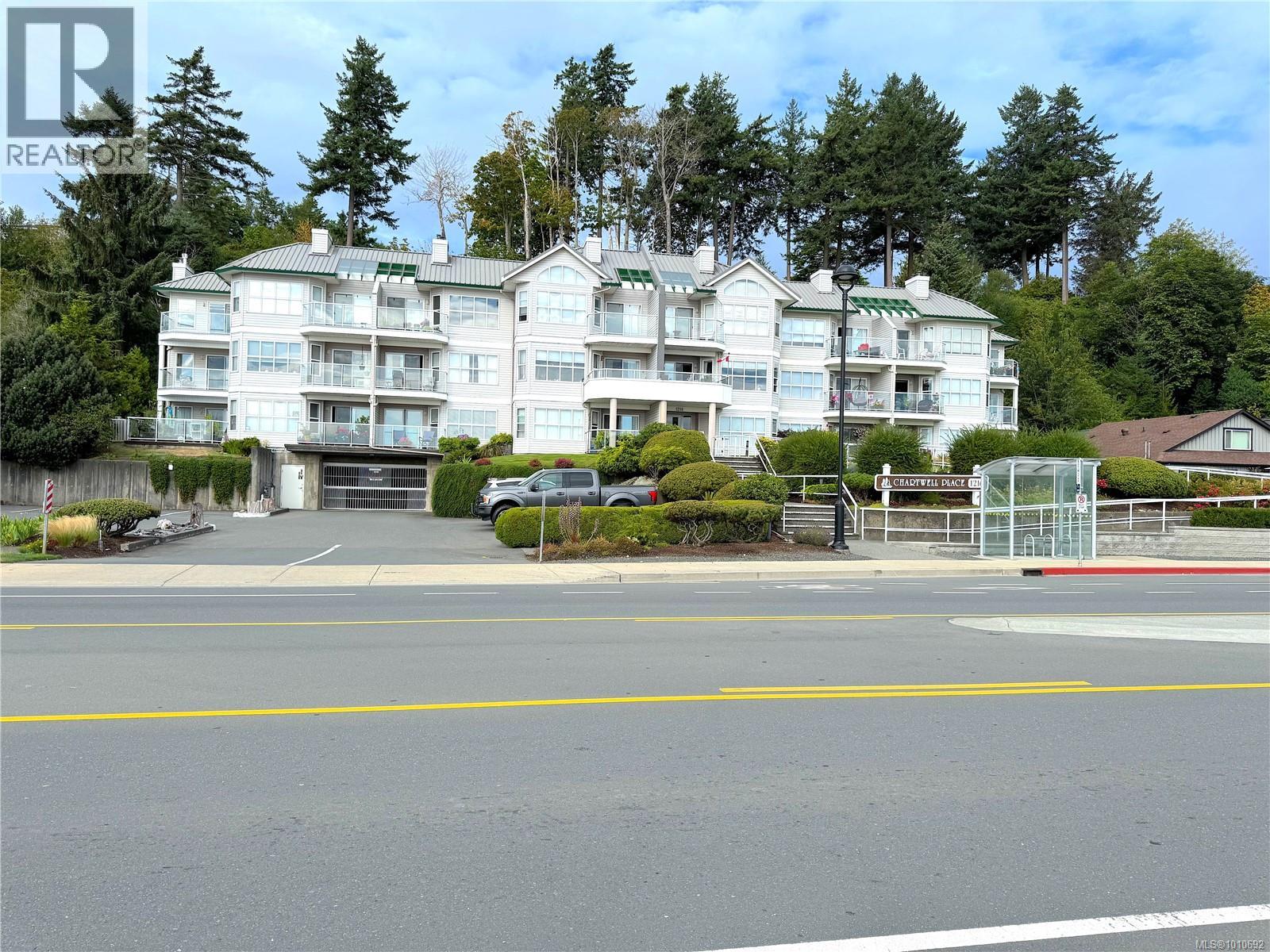 Photo 12 of 201 1216 Island Hwy, Campbell River BC