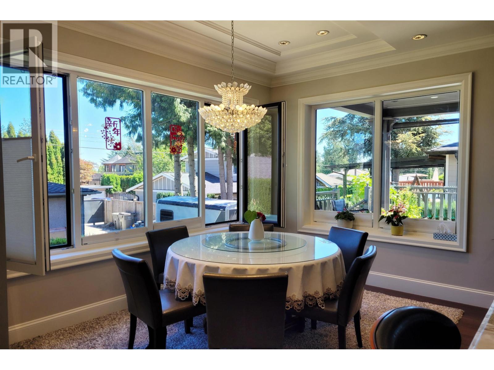 Photo 8 of 6878 Laurel Street, Vancouver BC