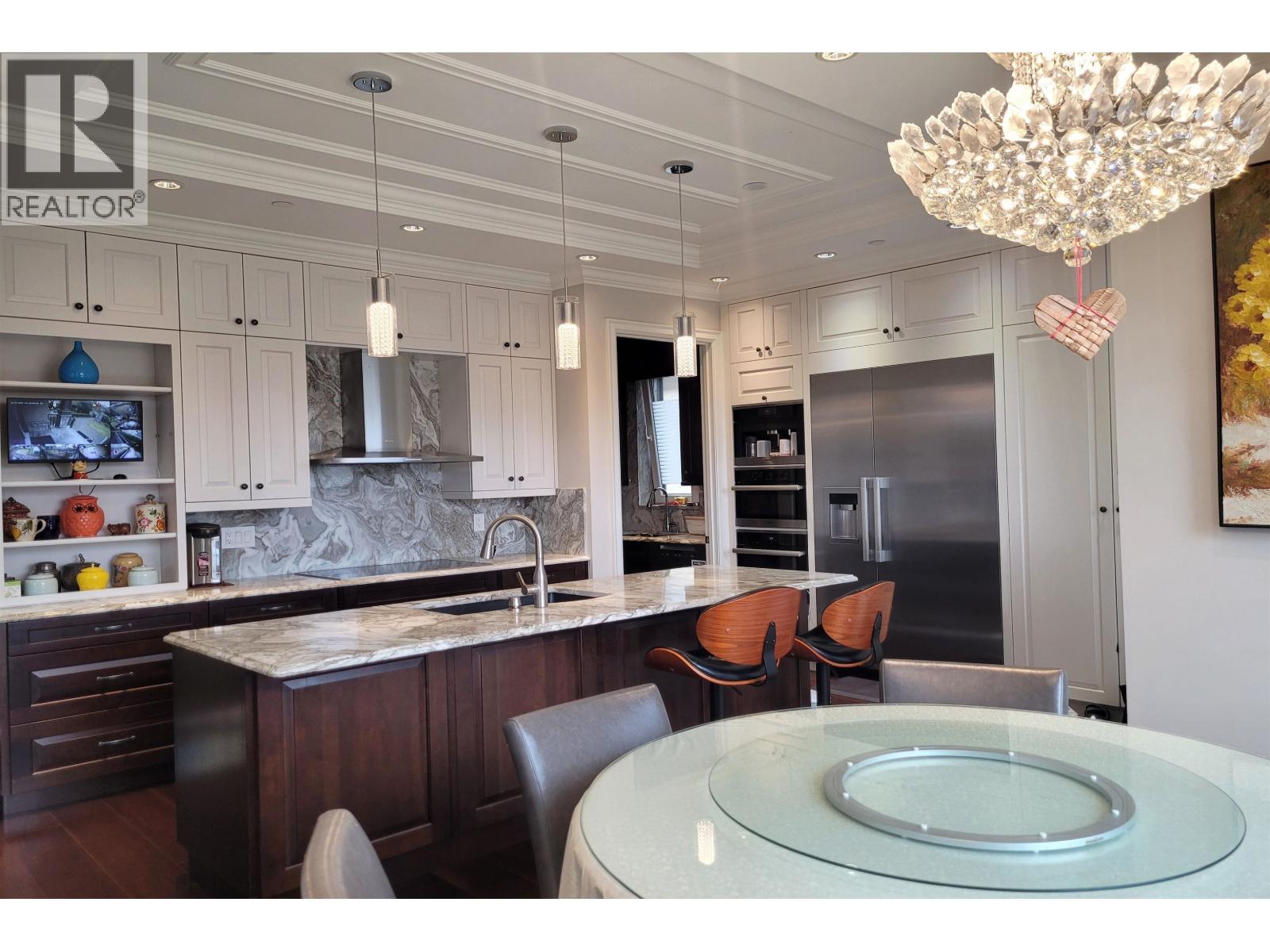 Photo 10 of 6878 Laurel Street, Vancouver BC