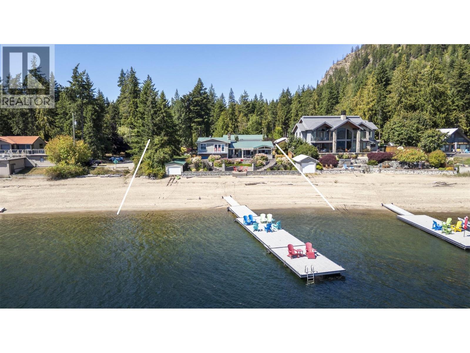 Photo 4 of 4243 Saratoga Road, Scotch Creek BC