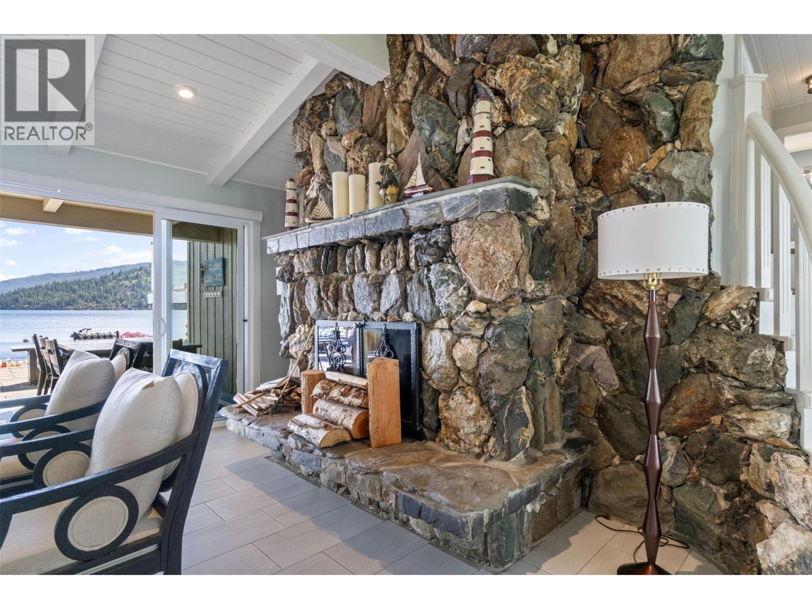Photo 10 of 4243 Saratoga Road, Scotch Creek BC