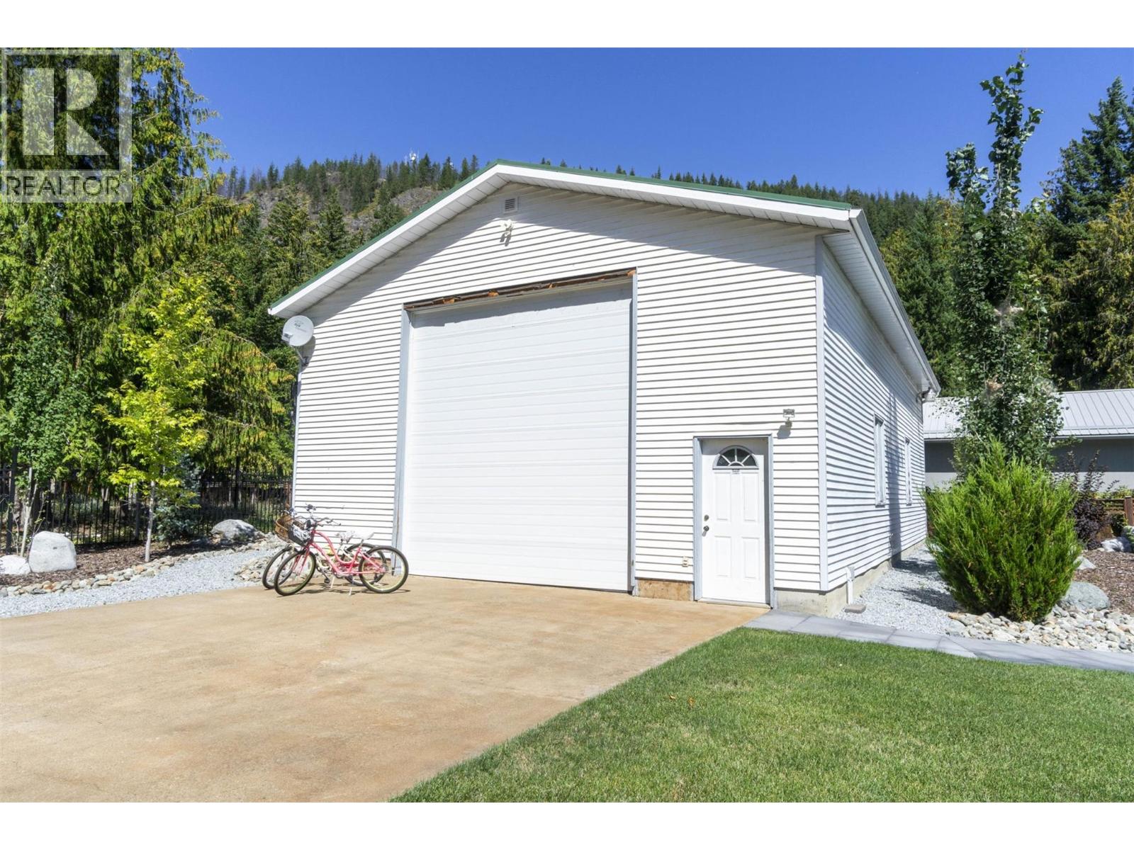 Photo 47 of 4243 Saratoga Road, Scotch Creek BC