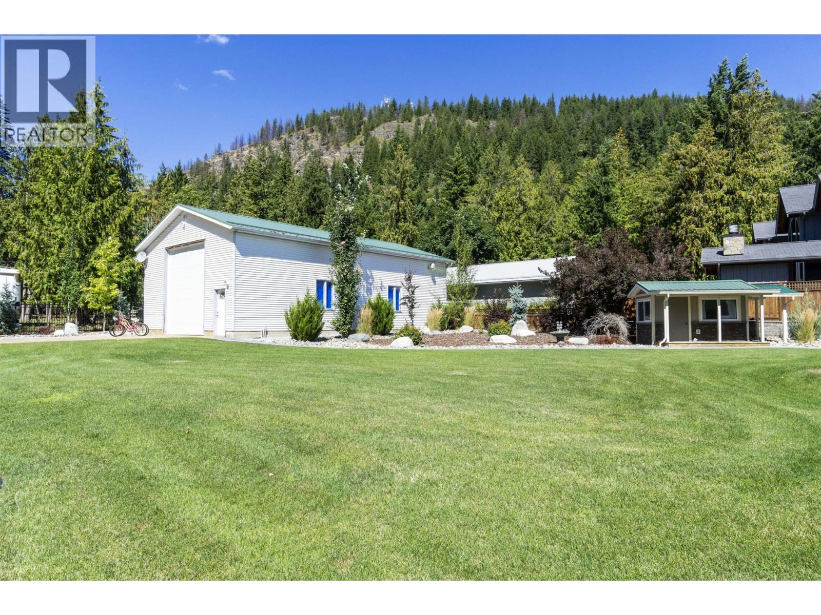 Photo 25 of 4243 Saratoga Road, Scotch Creek BC