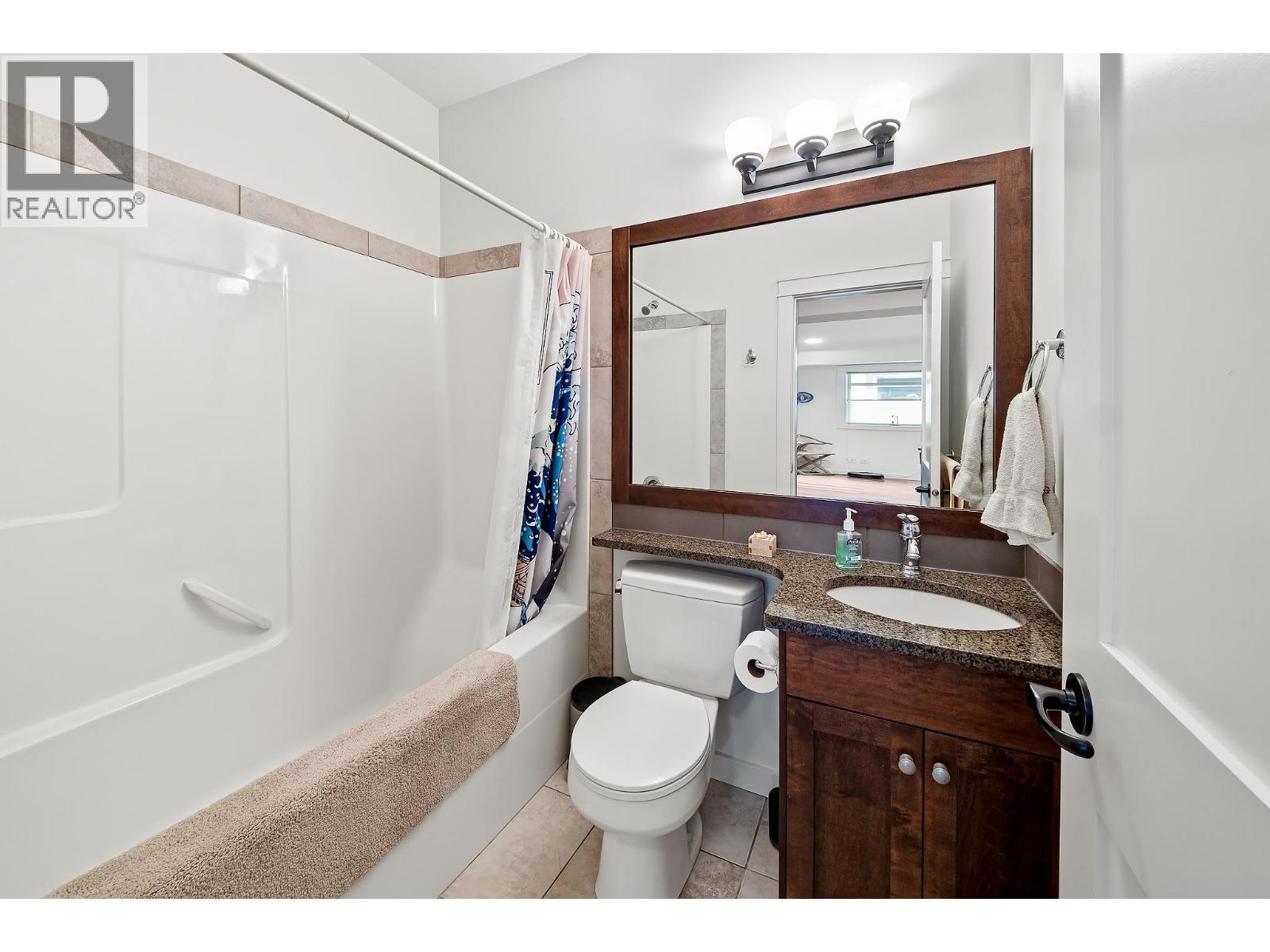214 511 Yates Road, Kelowna