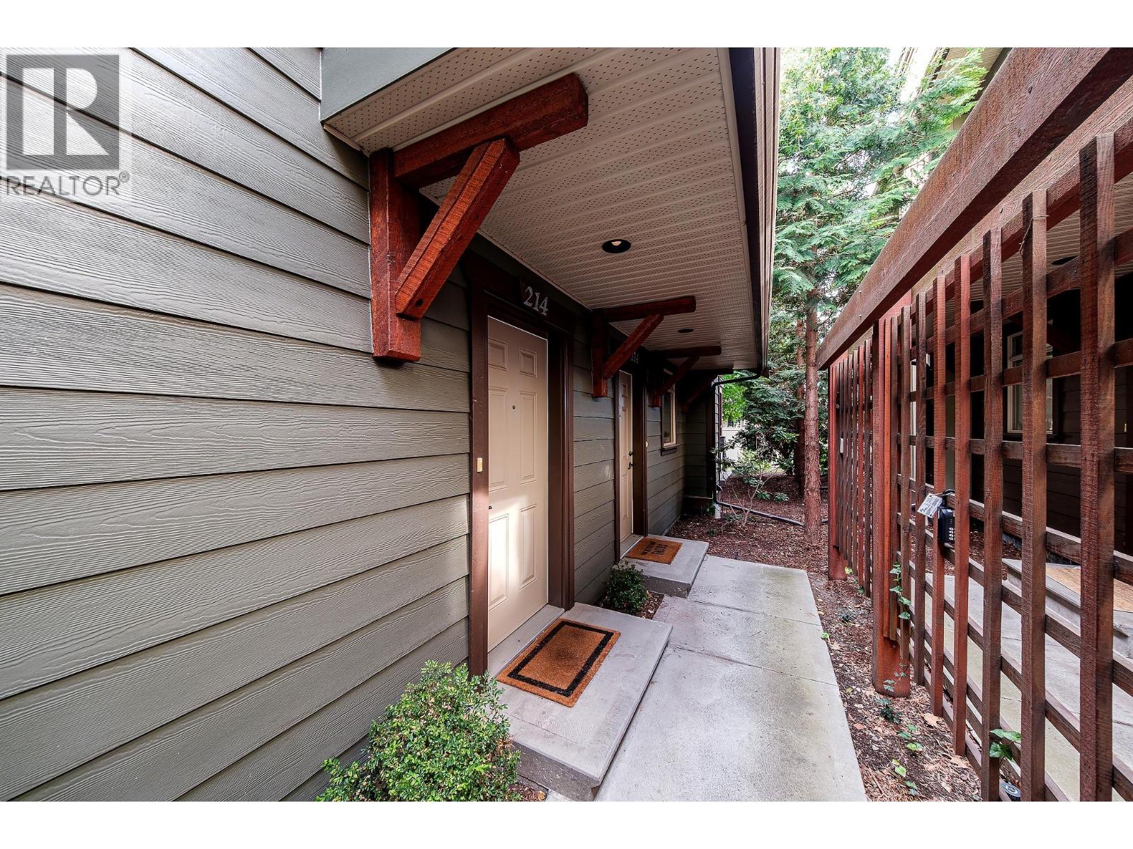 214 511 Yates Road, Kelowna